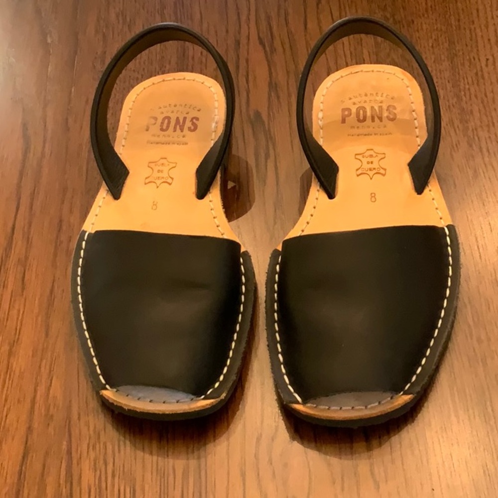 Avarcas Pons Classic Sandals - Black SIze 8 US/ 38 EU